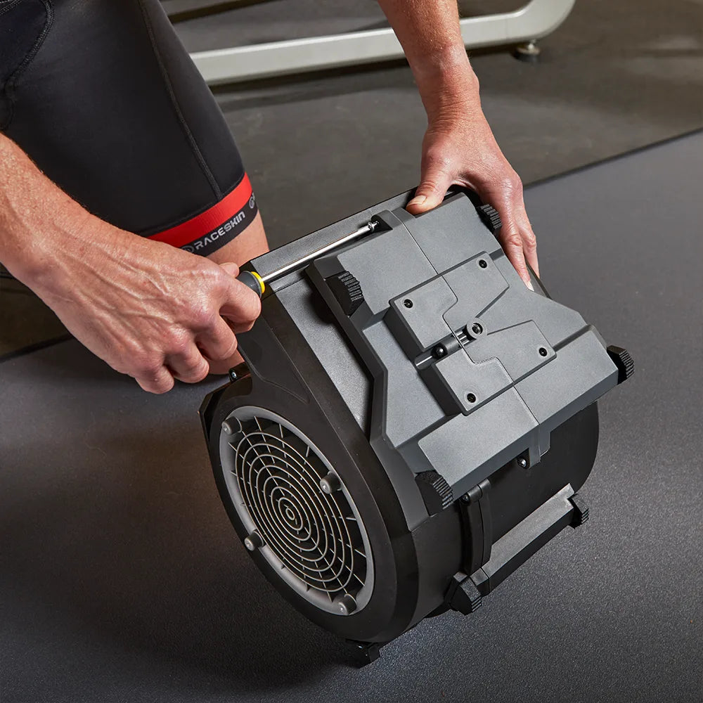 Ventilador Vacmaster Cardio54 Fitness con soporte de montaje VESA