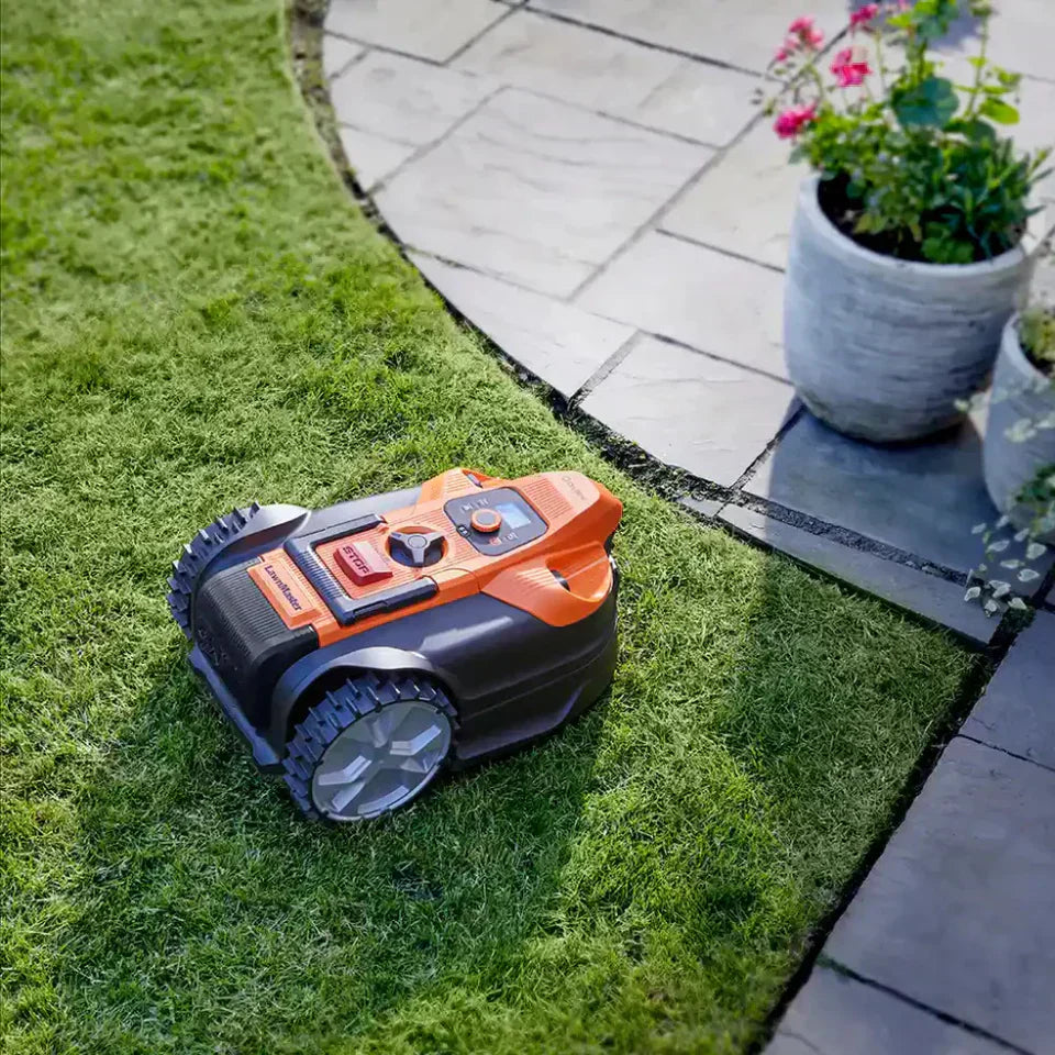 Sparen Sie Zeit, Mühe und Geld! LawnMaster OcuMow® 18 Robotic Mower's Biggest Sale of the Year is Here!( 2025.08.30 -2025.09.06)