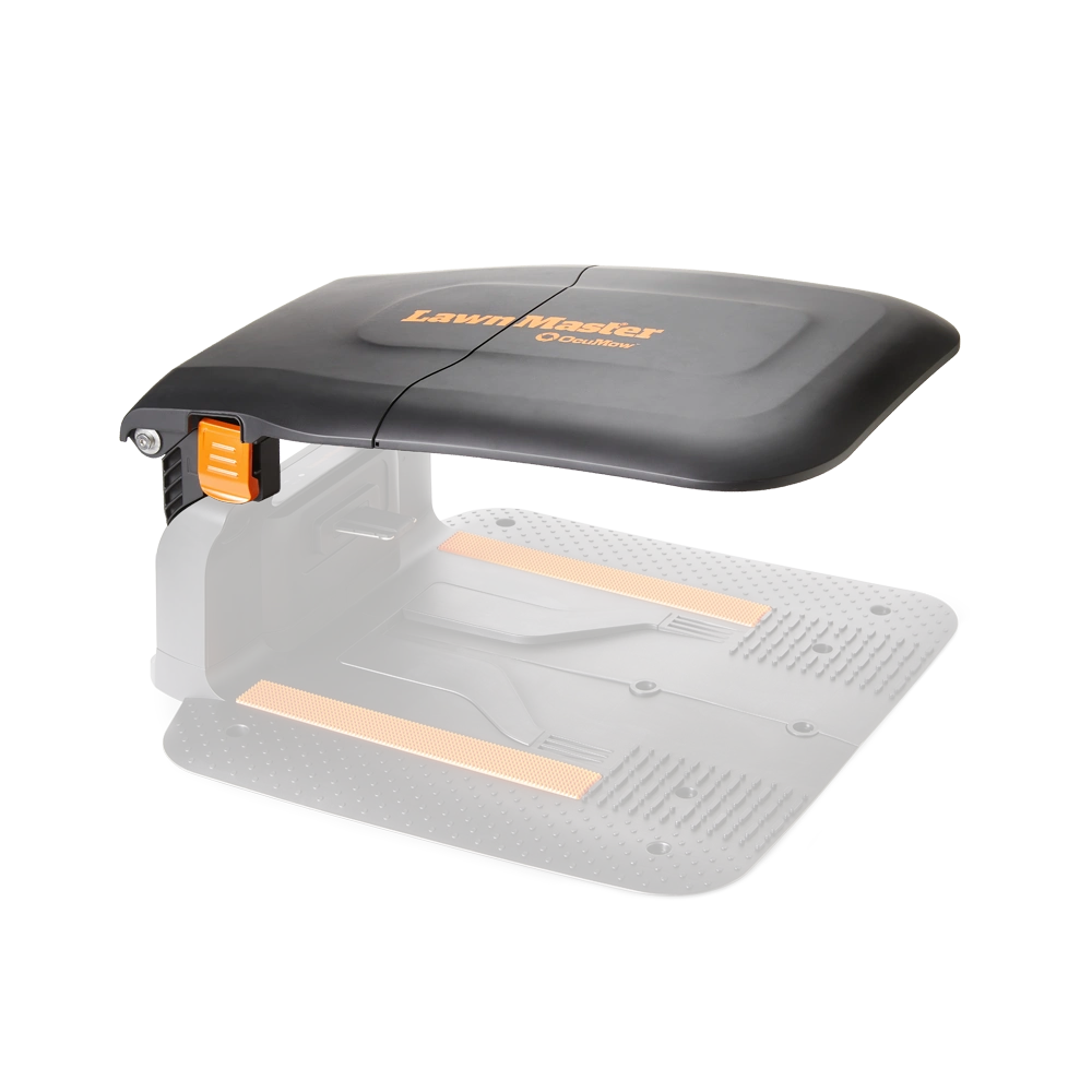 LawnMaster Charging Shelter leer