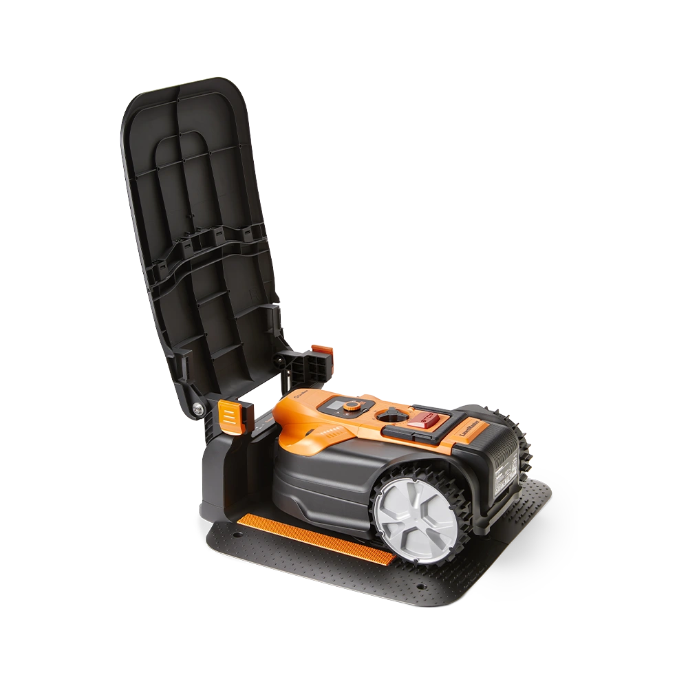 LawnMaster Charging Shelter leer