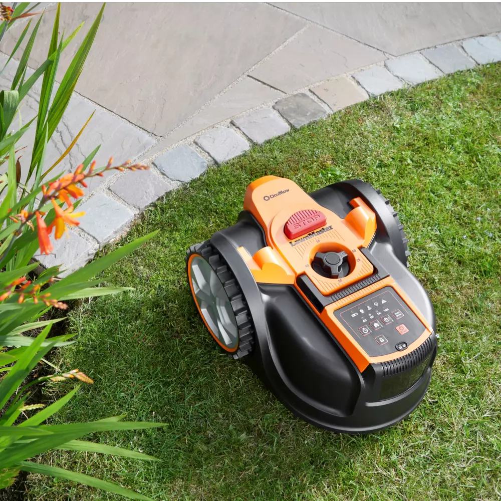 LawnMaster AMB16-400 | Cortacésped robótico con visión artificial y carga automática