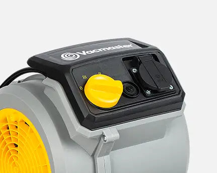 Integrierte Steckdose am UK Vacmaster Air Mover