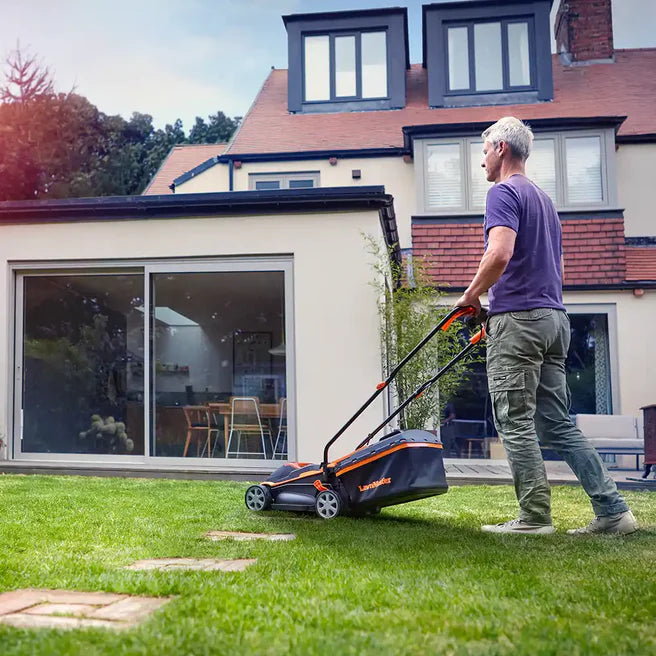 CLM2432K-03 32cm Cordless Mower Garden