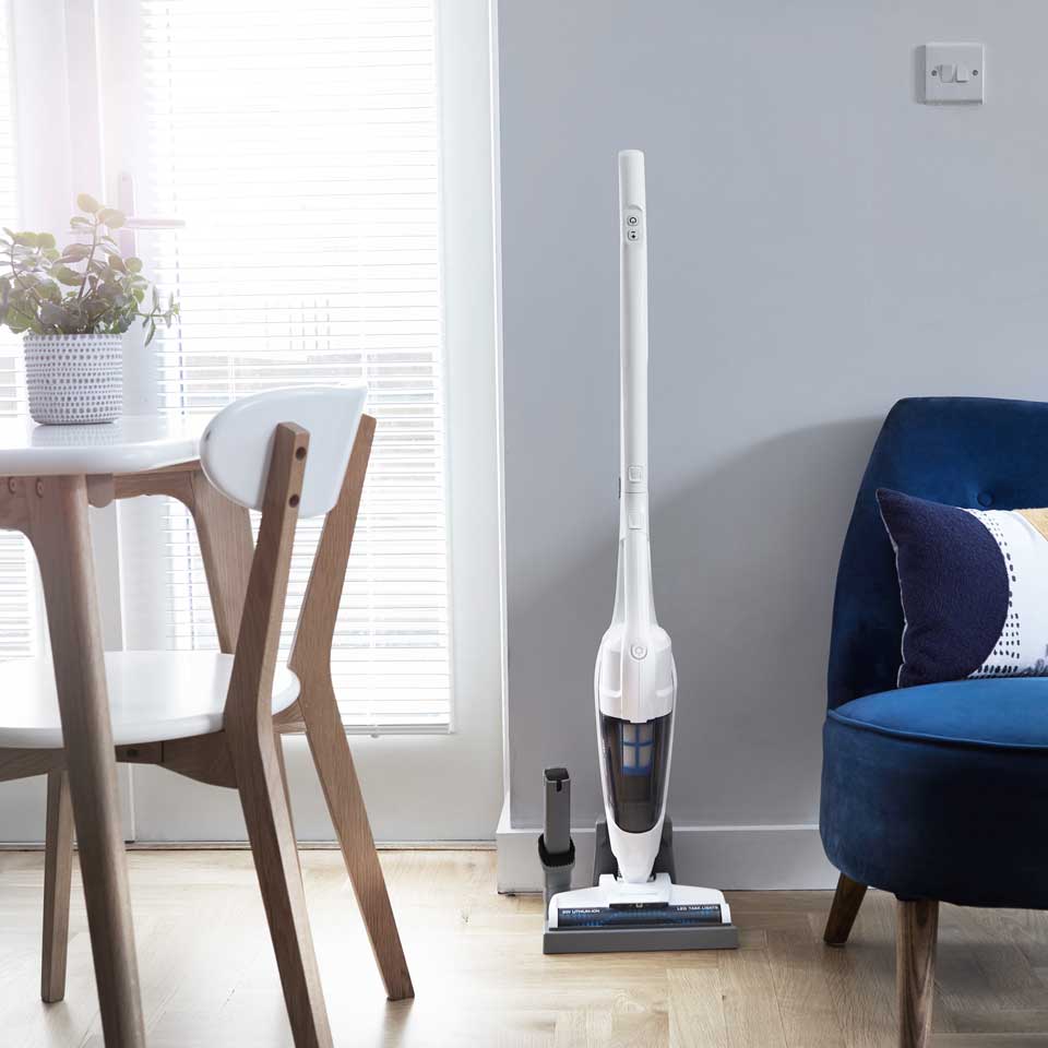 Der kabellose Staubsauger Vacmaster Joey Compact in UK Home