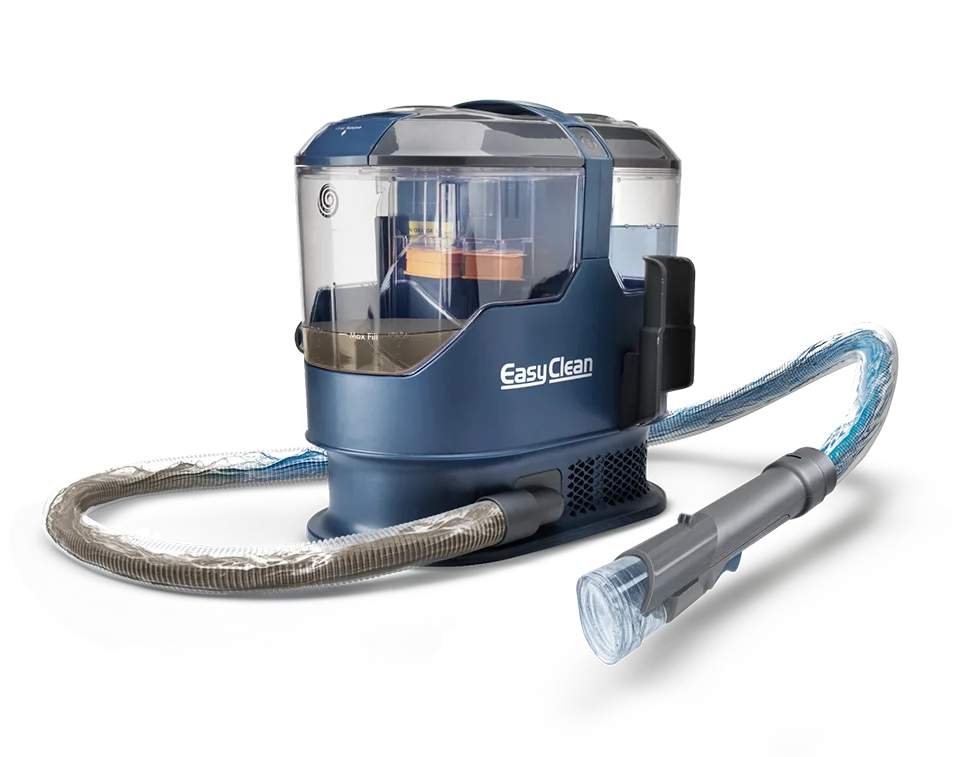 Vacmaster easyclean Rapid hose cleaning tool in action SCA0801-03