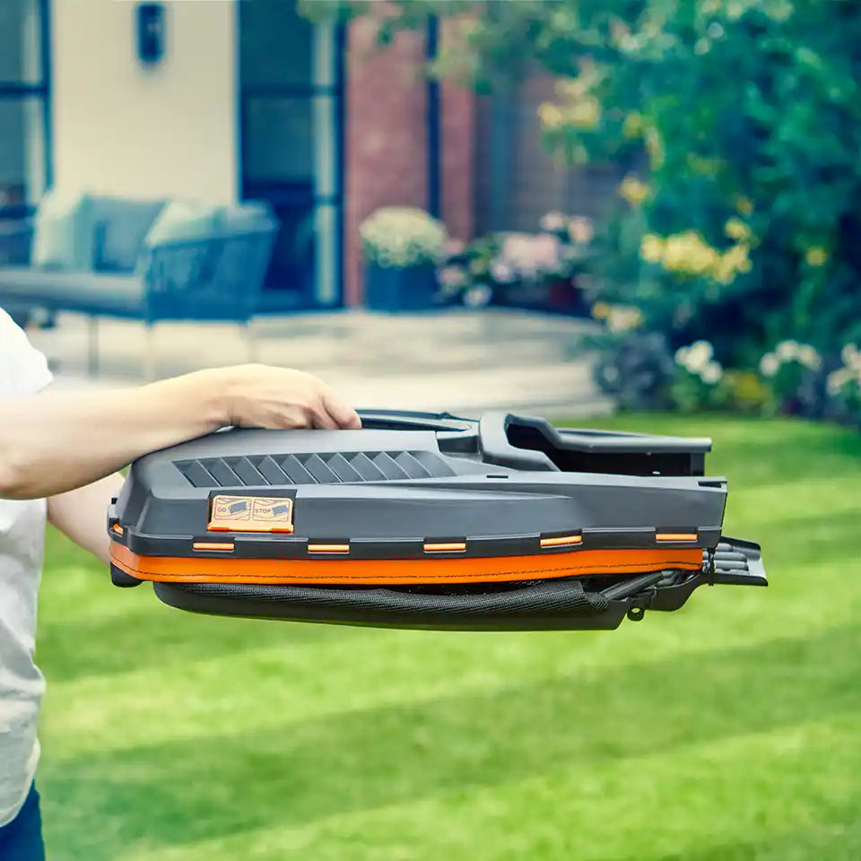 LawnMaster 42L Redi-Bag Grass Box zusammengeklappt für die Lagerung
