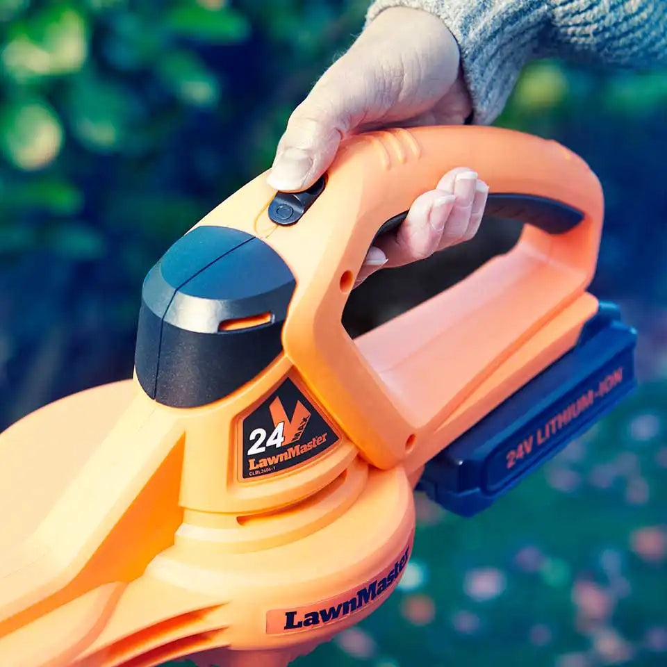 LawnMaster 24V Akku-Laubbläser mit einfach zu bedienendem Netzschalter