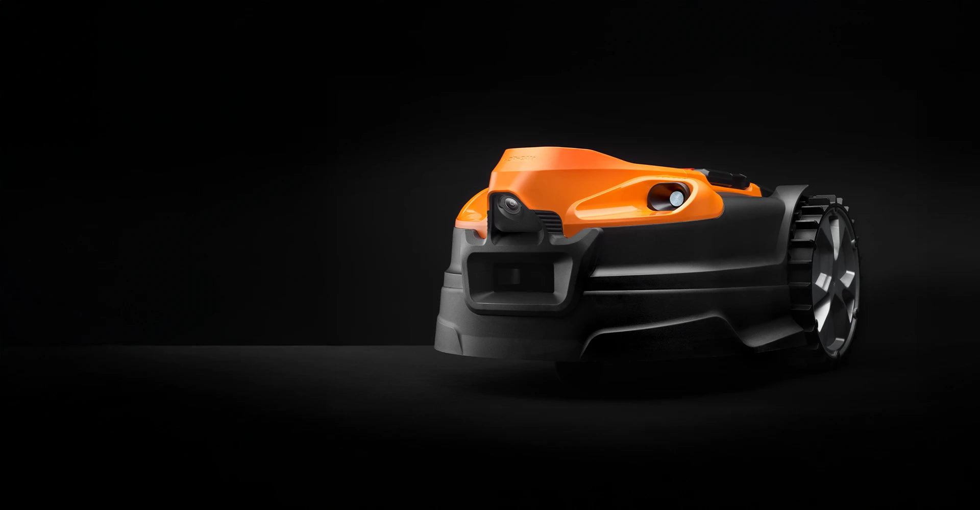 LawnMaster OcuMow 18 robot lawnmower