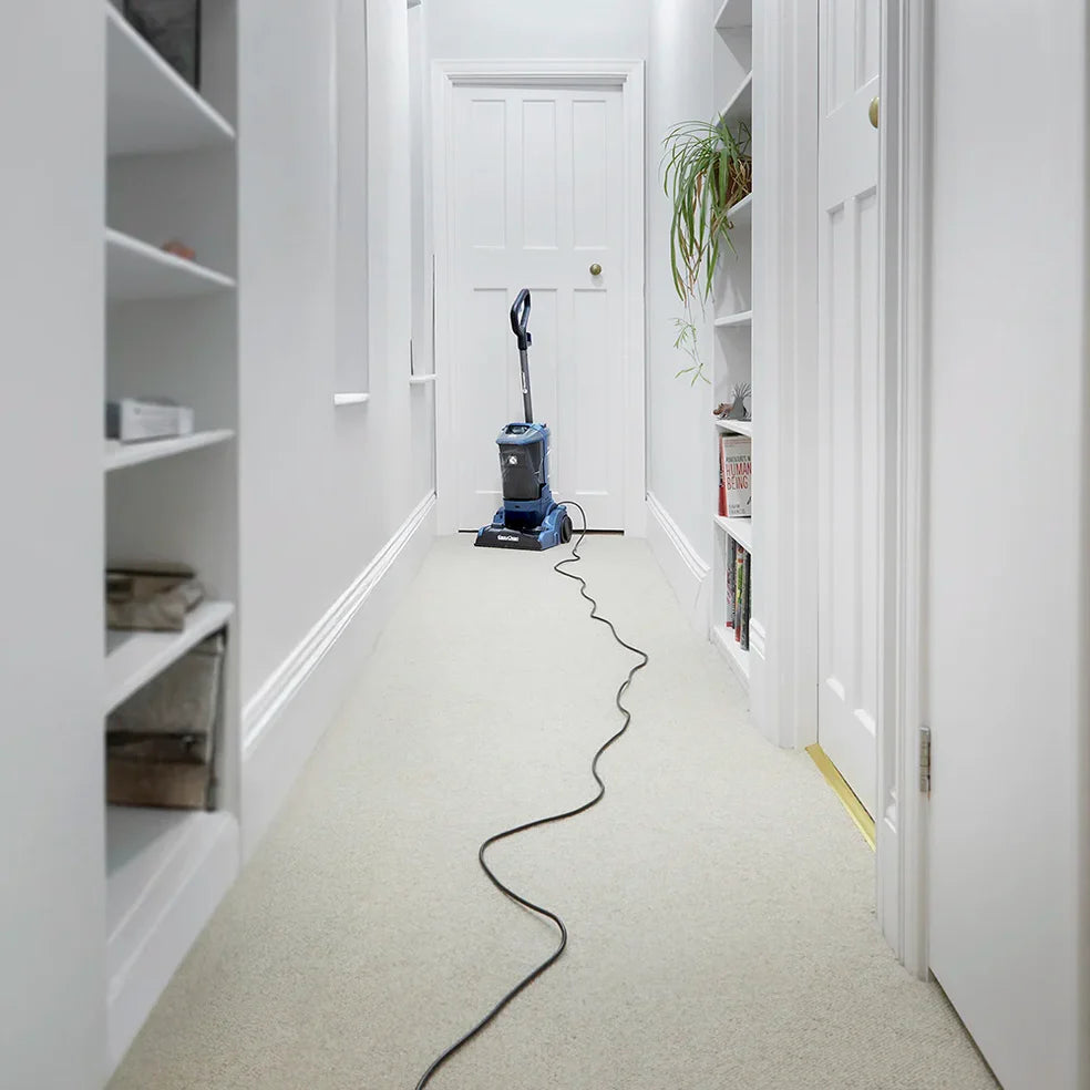 UCT_Upright_CleanerVacmaster_Carpet_Long_Reach CA0712EU