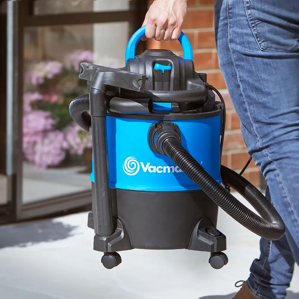 Vacmaster 2-in-1 Wet Dry Vacuum blower being carried with handle VBVB1223PF 03
