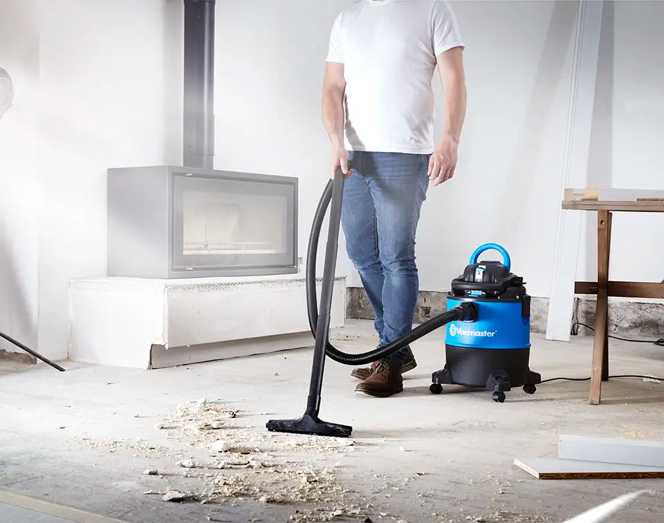 Vacmaster wet dry Vacuum cleaning up fine dust and bulky rubble afrom DIY project